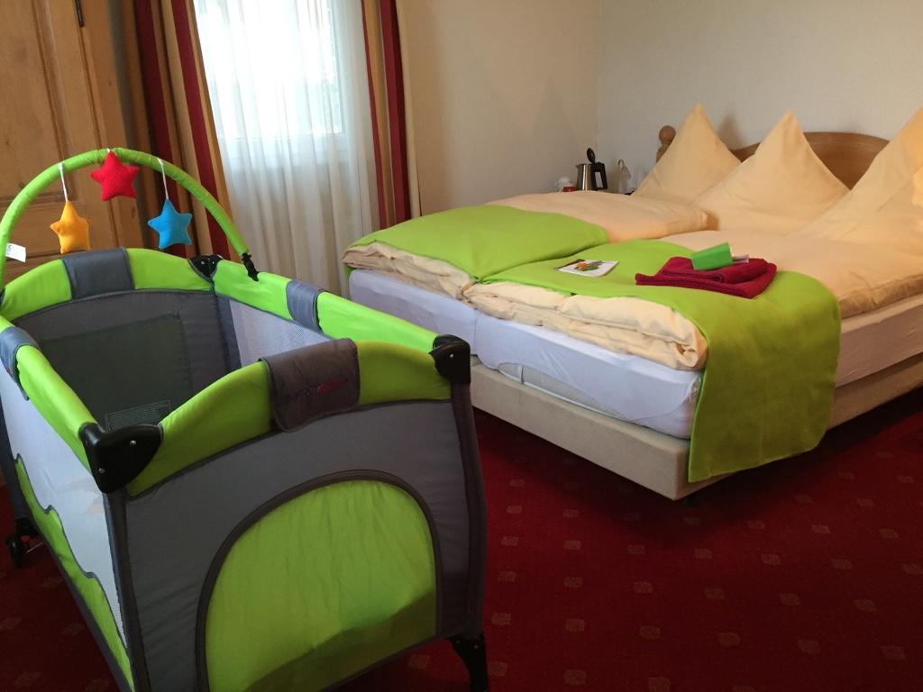 Hotel Zur Eisenbahn Renningen Eksteriør billede